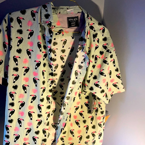 Fun Button down t shirt - Picture 1 of 2